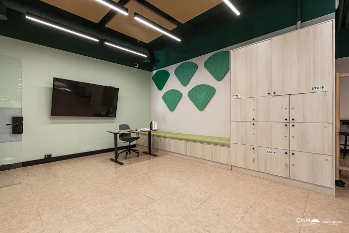 Budva'da ticari alan, 400 m²