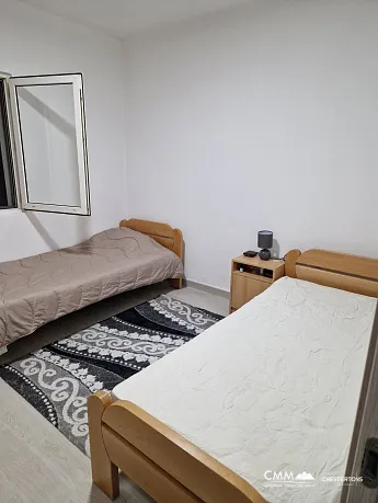 Ulcinj'de iki yatak odalı satılık iki katlı ev