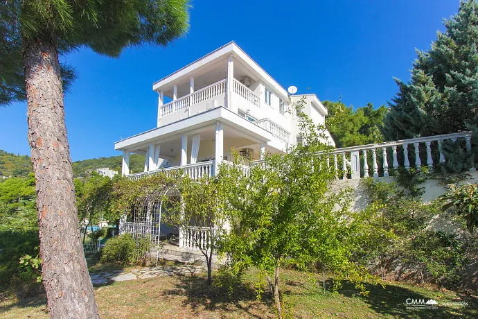 Bar, Green Belt'te panoramik deniz manzaralı lüks villa