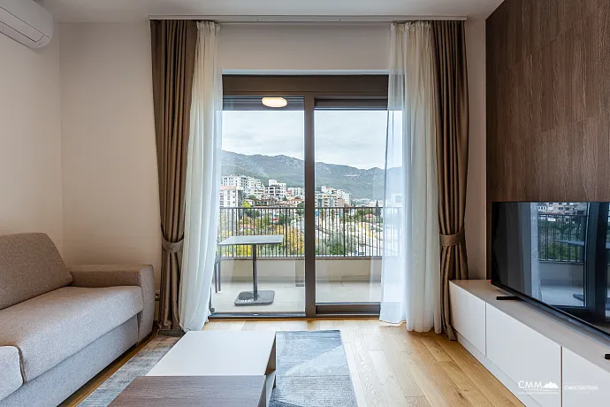 Deniz yakınında Bečići’de bulunan kompleks