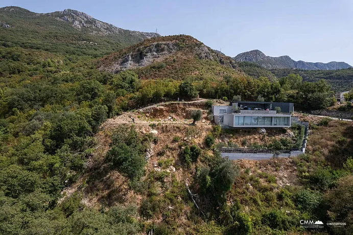 KAMENOVO VE SVETI STEFAN YAKININDA EŞSİZ BİR YATIRIM FIRSATI