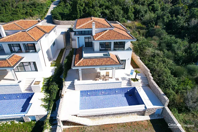 Özel Deniz Kenarı Villa