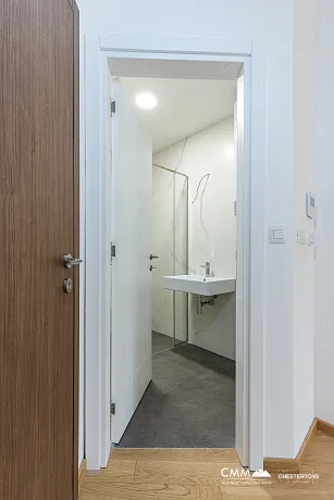 Doğa manzaralı modern stüdyo daire