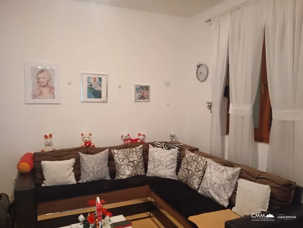 Herceg Novi'de Bir Odalı Daire