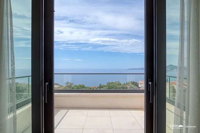 Sveti Stefan’a yakın, Blizikuće’de lüks villa