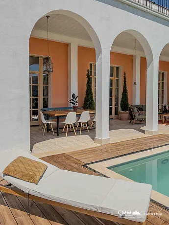 Havuzlu ve Panoramik Deniz Manzaralı Villa — 354 m²