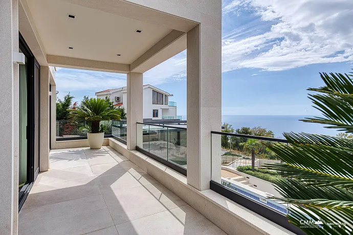 Sveti Stefan’a yakın, Blizikuće’de lüks villa