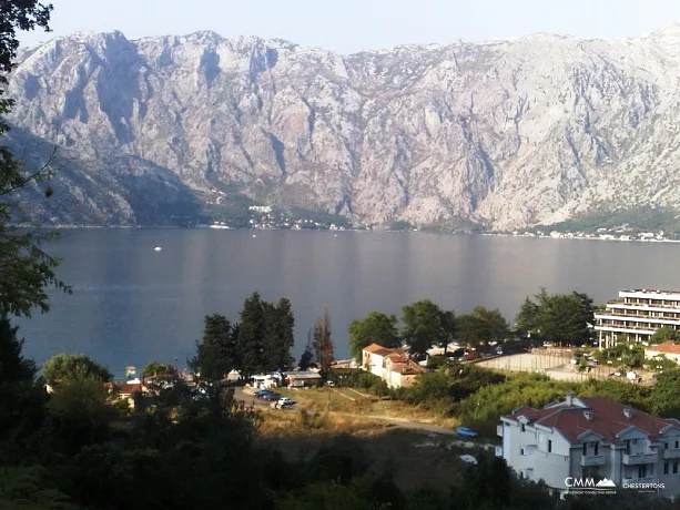 Kotor Rivierası'ndaki arsa