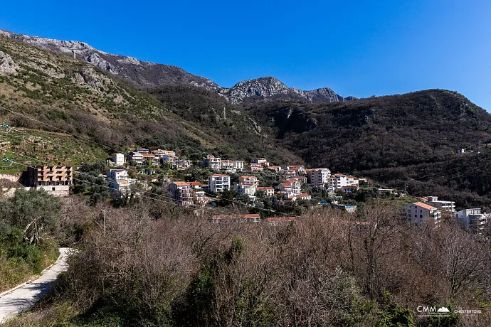 47 m² Daire, Sveti Stefan'a Harika Manzara
