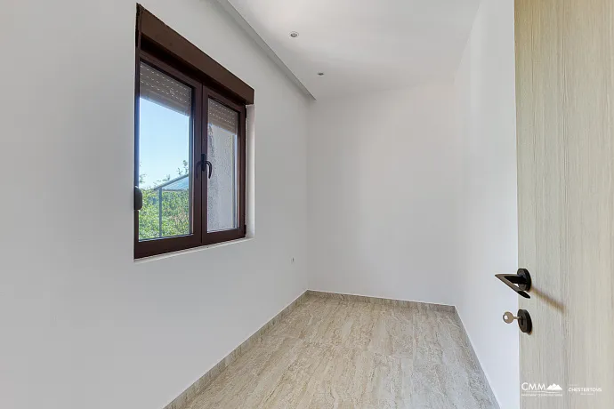 Tivat'ta yenilenmiş daire, 78 m²
