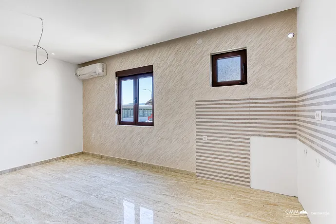 Tivat'ta yenilenmiş daire, 78 m²