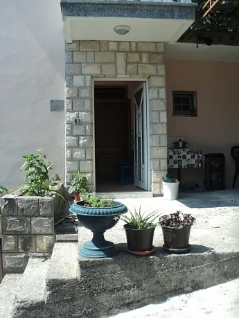 Becici şehrinde mini otel