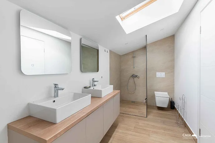 Muhteşem deniz manzaralı lüks penthouse