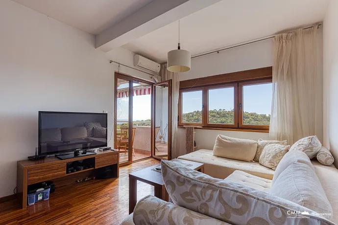 Deniz manzaralı 1 yatak odalı daire — Petrovac, 44 m²