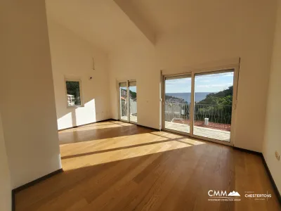 Przno'nun sakin bir bölgesinde daireler