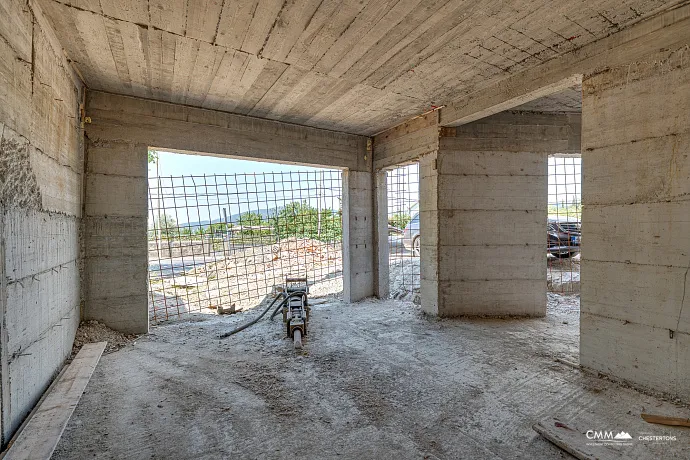 Satılık Ticari Alan, Deniz Manzaralı ve 5 Park Yeri ile Kumbor, Herceg Novi!