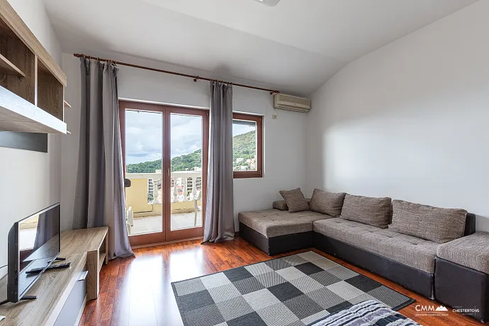 Petrovac — Deniz Manzaralı ve Teraslı 34 m² Stüdyo Daire