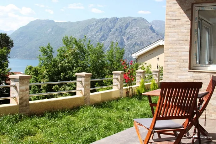 Kotor'da küçük apartman