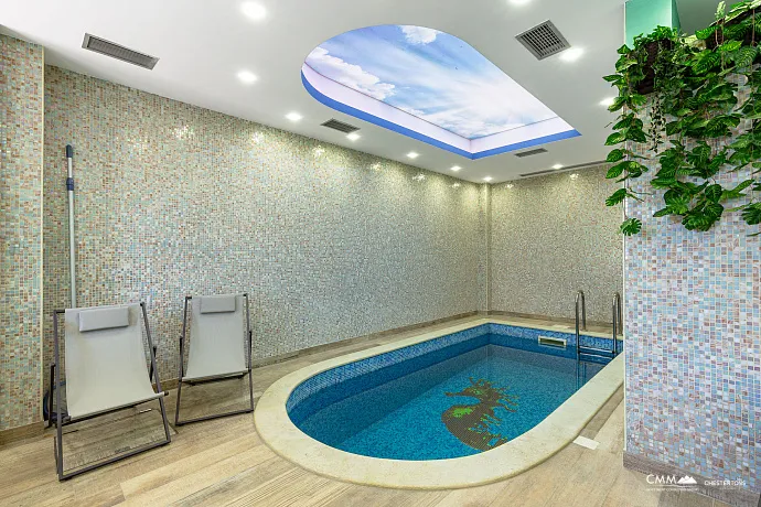 Herceg Novi'nin merkezinde mükemmel villa