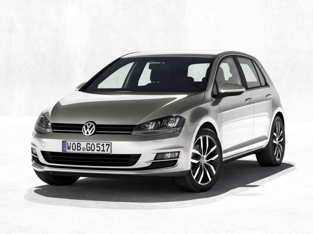 2013-volkswagen-golf-1346791320-0.jpg